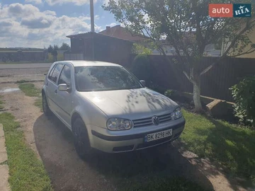 Авто Volkswagen Golf 2002 № 8108050