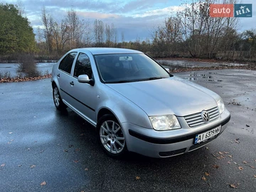 Авто Volkswagen Bora 2001 № 8108052