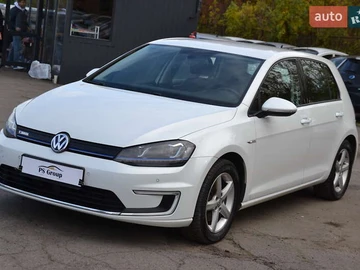 Авто Volkswagen E-Golf 2015 № 8108340