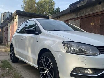 Авто Volkswagen Polo 2014 № 8108354
