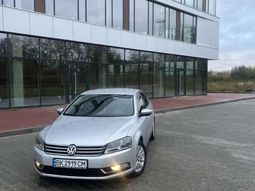 Авто Volkswagen Passat 2011 № 8108366