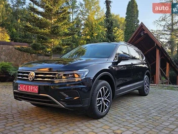 Авто Volkswagen Tiguan 2021 № 8108452