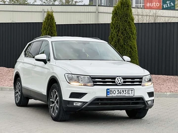 Авто Volkswagen Tiguan 2019 № 8108612