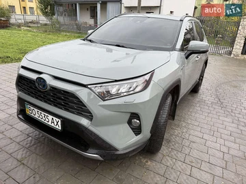 Авто Toyota Rav4 2021 № 8108733