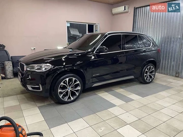 Авто BMW X5 2018 № 8108742