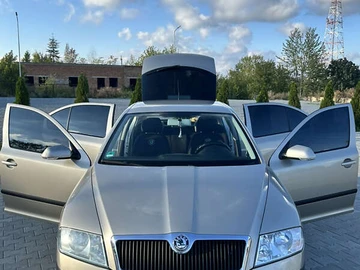 Авто Skoda Octavia 2004 № 8108958