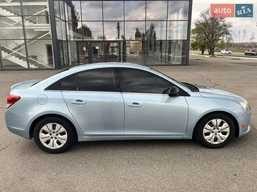 Авто Chevrolet Cruze 2011 № 8108971
