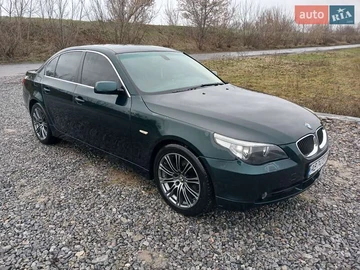 Авто BMW 5 Series 2003 № 8109061