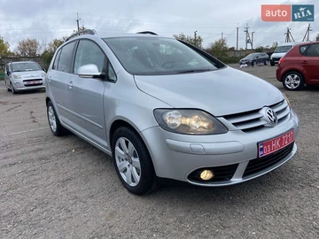 Авто Volkswagen Golf Plus 2009 № 8109082