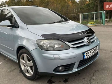 Авто Volkswagen Golf Plus 2008 № 8109092