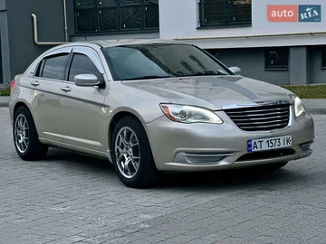 Авто Chrysler 200 2014 № 8109105