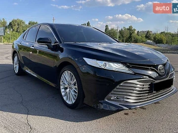 Авто Toyota Camry 2018 № 8109311