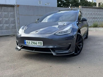 Авто Tesla Model 3 2019 № 8109401