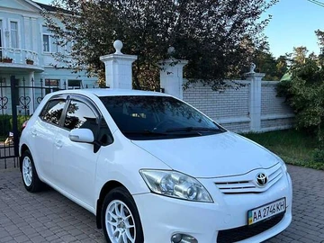 Авто Toyota Auris 2010 № 8109840