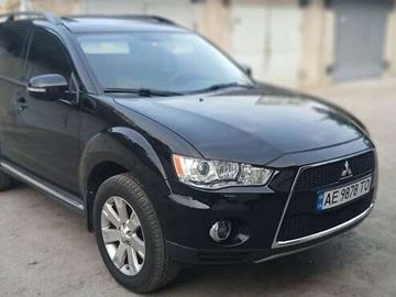 Авто Mitsubishi Outlander Xl 2011 № 8109947