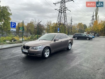 Авто BMW 5 Series 2004 № 8110186