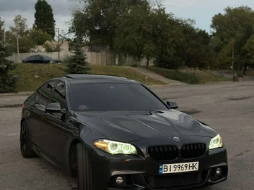 Авто BMW 5 Series 2013 № 8110189