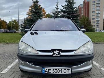 Авто Peugeot 206 2003 № 8110242