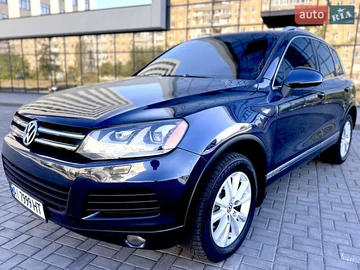 Авто Volkswagen Touareg 2013 № 8110245