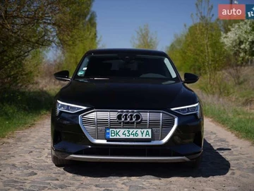 Авто Audi E-Tron 2022 № 8110257