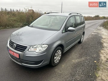 Авто Volkswagen Touran 2009 № 8110287