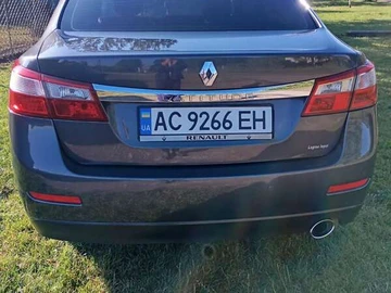 Авто Renault Latitude 2011 № 8110406