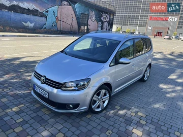 Авто Volkswagen Touran 2011 № 8110639