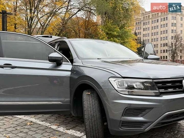 Авто Volkswagen Tiguan 2020 № 8110734