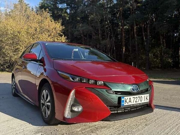 Авто Toyota Prius Prime 2017 № 8110735