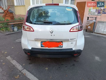 Авто Renault Scenic 2011 № 8110784