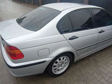 Авто BMW 3 Series 2004 № 8110788