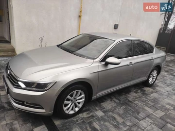 Авто Volkswagen Passat 2015 № 8110924