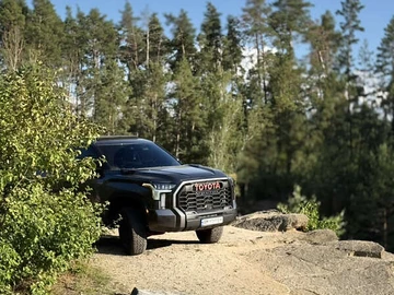 Авто Toyota Tundra 2024 № 8111060