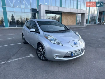 Авто Nissan Leaf 2013 № 8111122