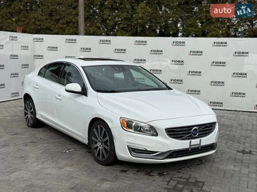 Авто Volvo S60 2015 № 8111144