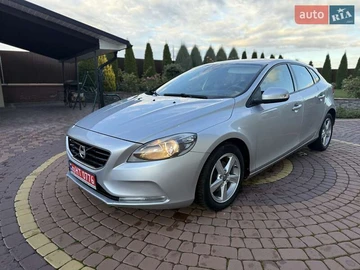 Авто Volvo V40 2014 № 8111271