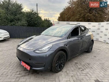 Авто Tesla Model Y 2021 № 8111314