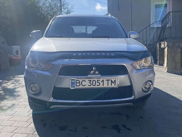 Авто Mitsubishi Outlander Xl 2011 № 8111626