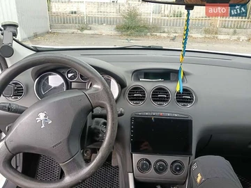 Авто Peugeot 308 2011 № 8112104