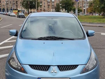Авто Mitsubishi Grandis 2004 № 8112110