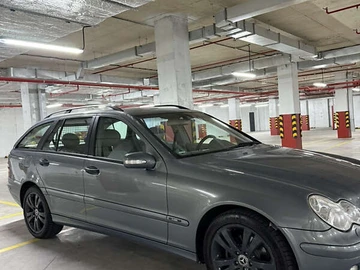Авто Mercedes C-Class 2004 № 8112118