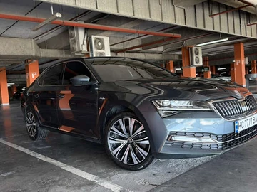 Авто Skoda Superb 2019 № 8112393