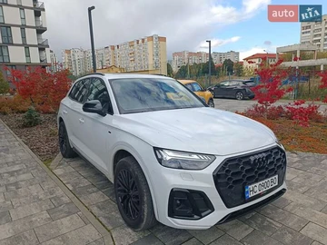 Авто Audi Q5 2023 № 8112401