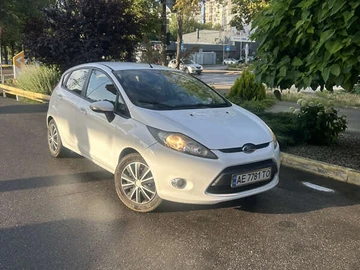 Авто Ford Fiesta 2011 № 8112577