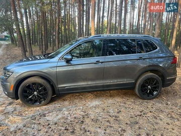 Авто Volkswagen Tiguan 2017 № 8112987