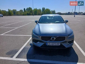 Авто Volvo S60 2018 № 8113101