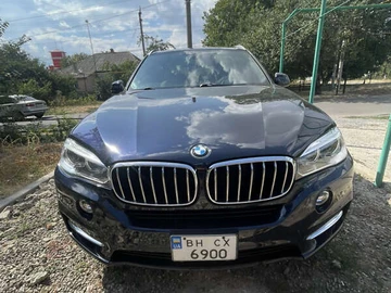 Авто BMW X5 2018 № 8113114
