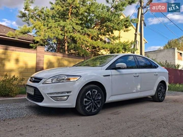 Авто Ford Mondeo 2013 № 8113496