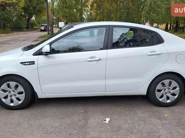 Авто KIA Rio 2013 № 8113503