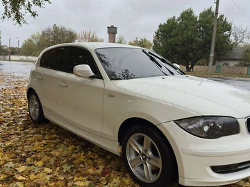 Авто BMW 1 Series 2010 № 8113517